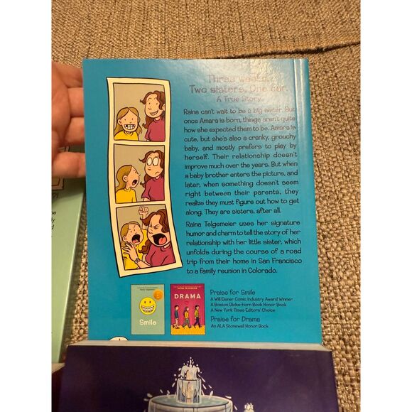 Raina Telgemeier Graphic Novel Book Bundle (Sisters, Ghosts, Guts, Smile) - Picture 5 of 5